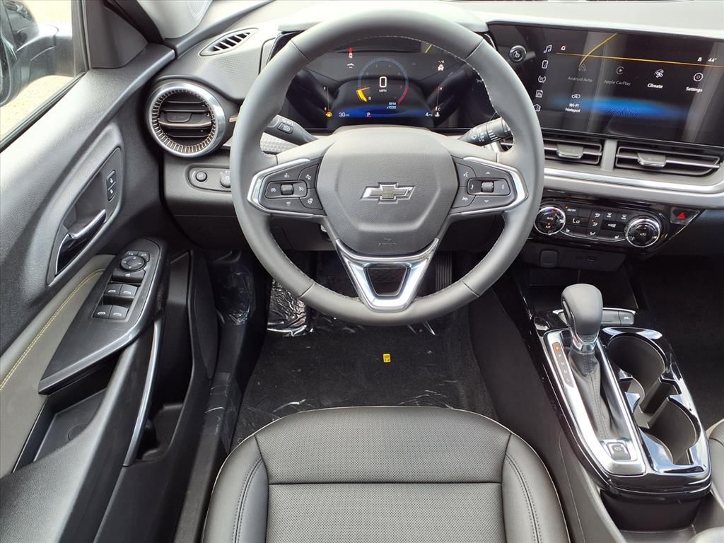 Thumbnail: 2026 Chevrolet Trax - 8