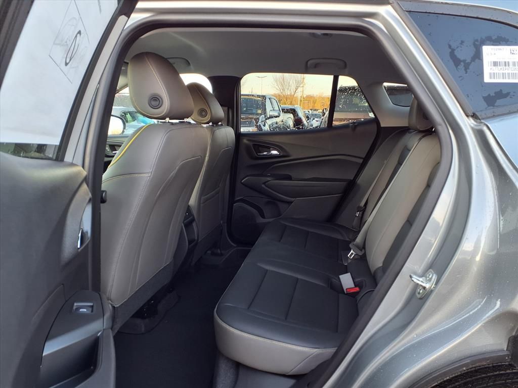 Thumbnail: 2026 Chevrolet Trax - 10