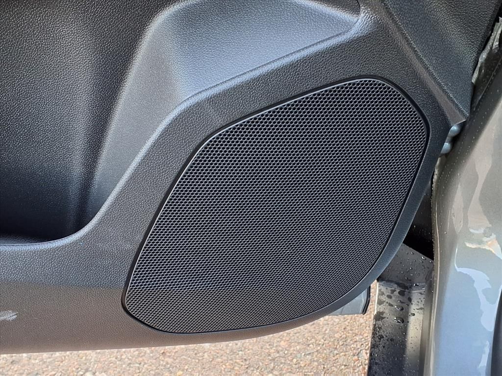 Thumbnail: 2026 Chevrolet Trax - 8