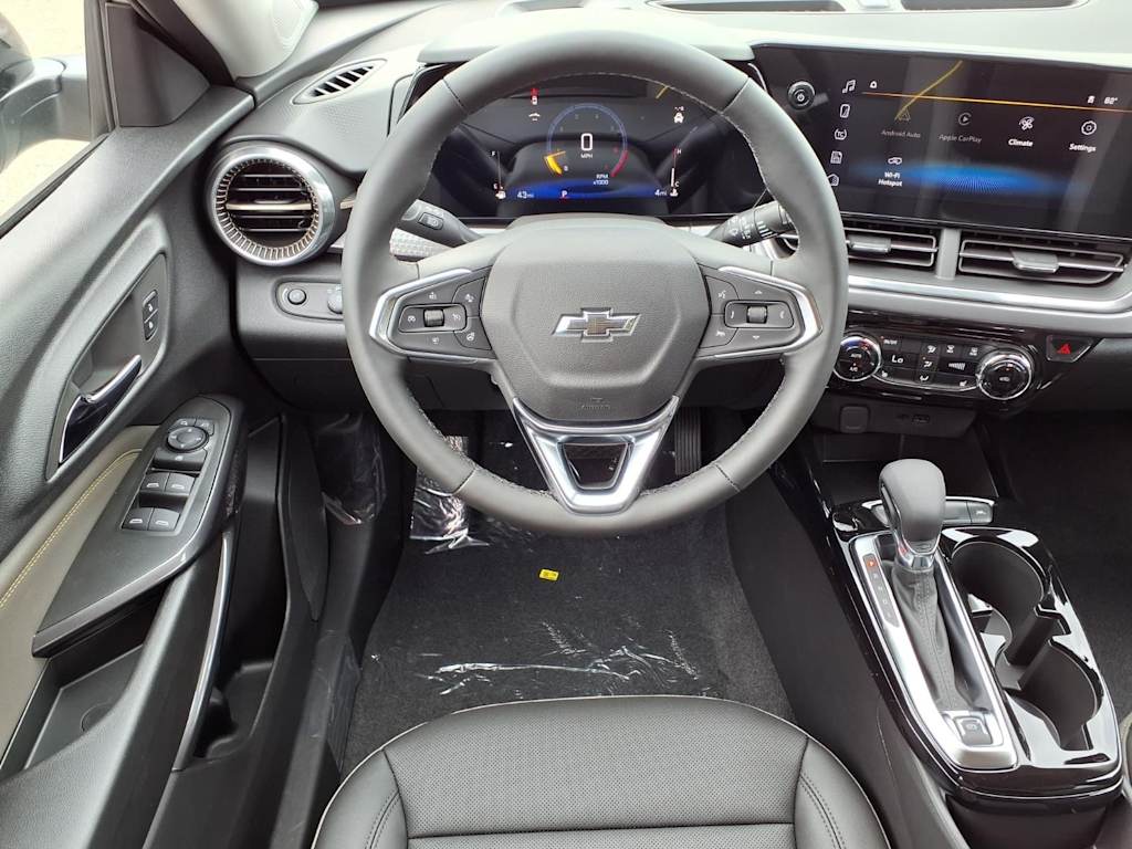 Thumbnail: 2026 Chevrolet Trax - 8