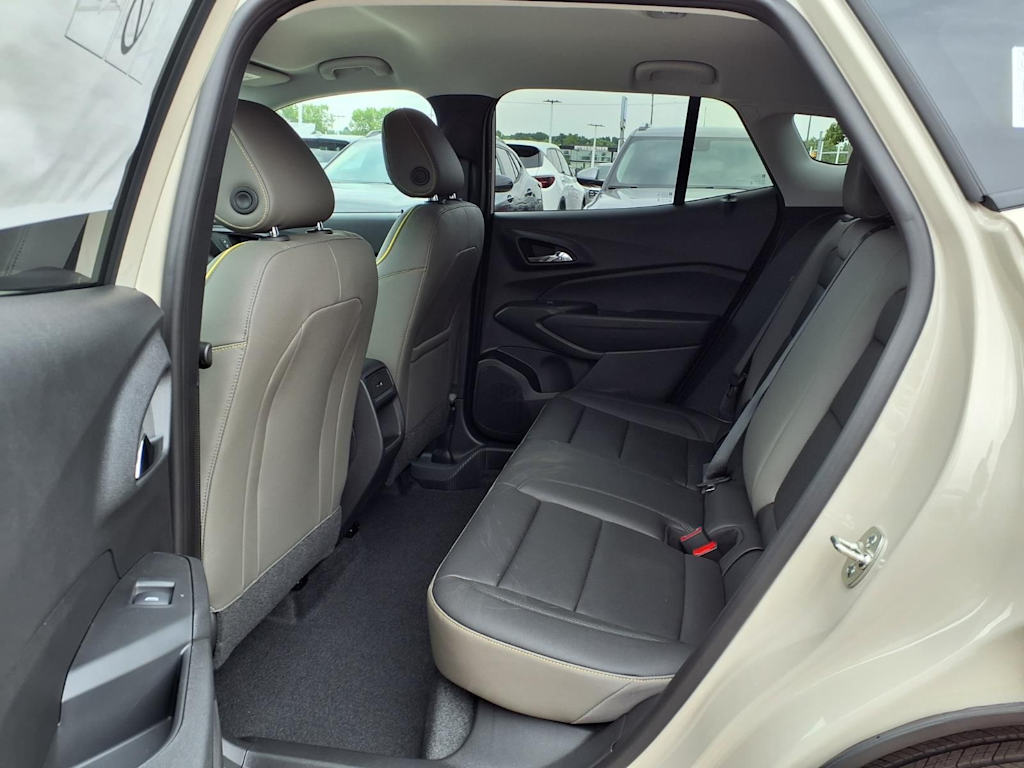 Thumbnail: 2026 Chevrolet Trax - 11