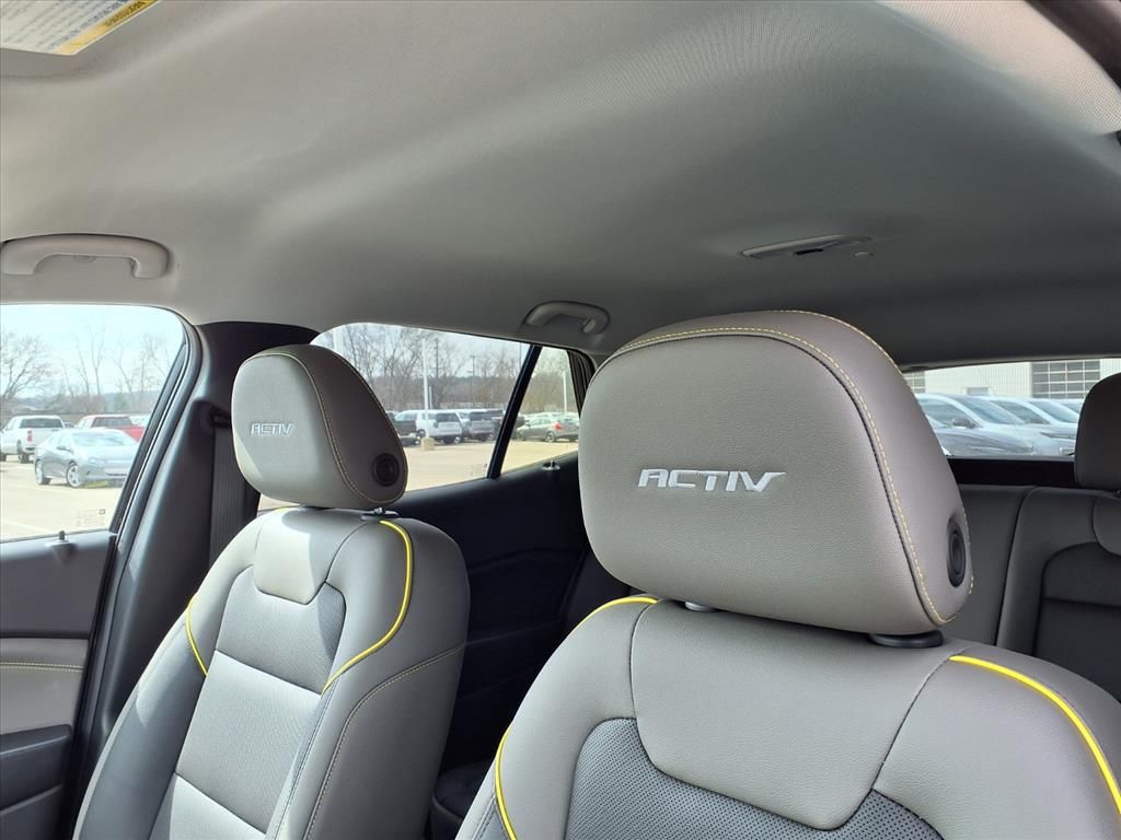 Thumbnail: 2026 Chevrolet Trax - 10
