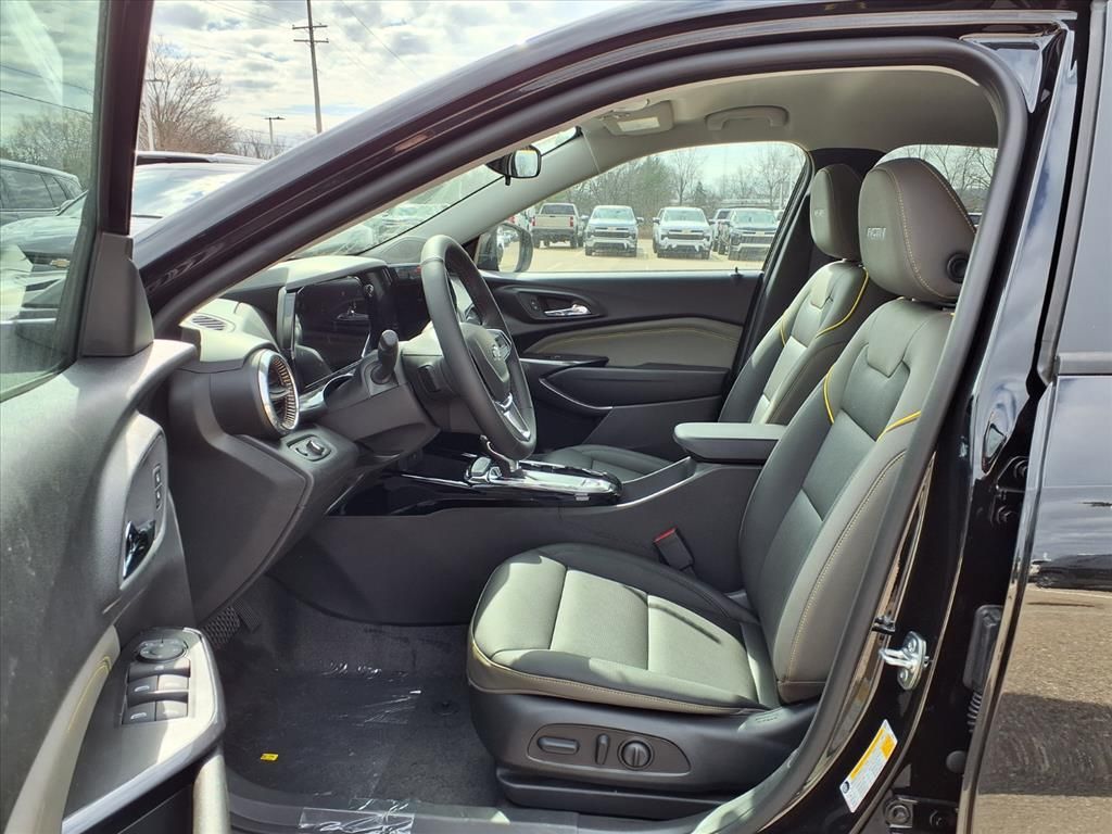 Thumbnail: 2026 Chevrolet Trax - 9