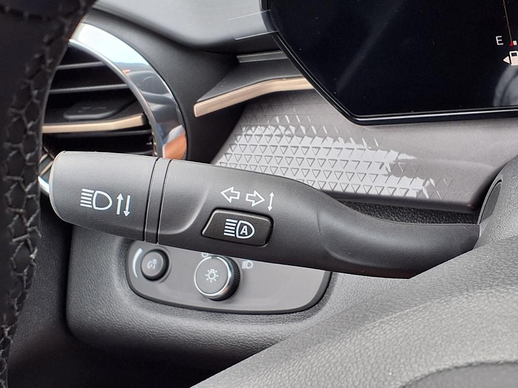 Thumbnail: 2026 Chevrolet Trax - 19