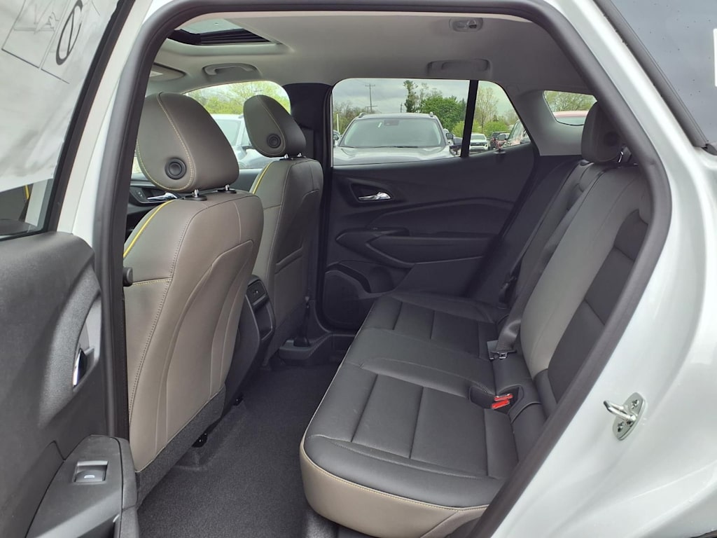 Thumbnail: 2026 Chevrolet Trax - 11