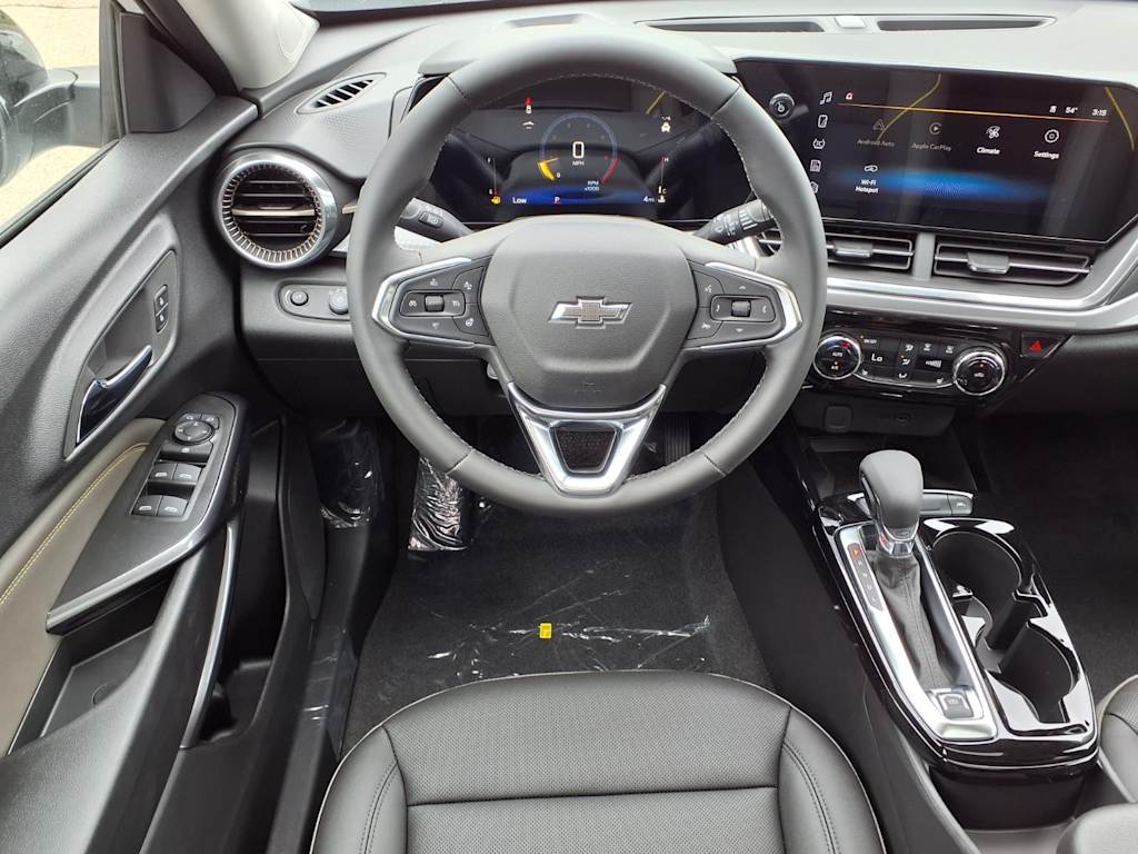 Thumbnail: 2026 Chevrolet Trax - 8