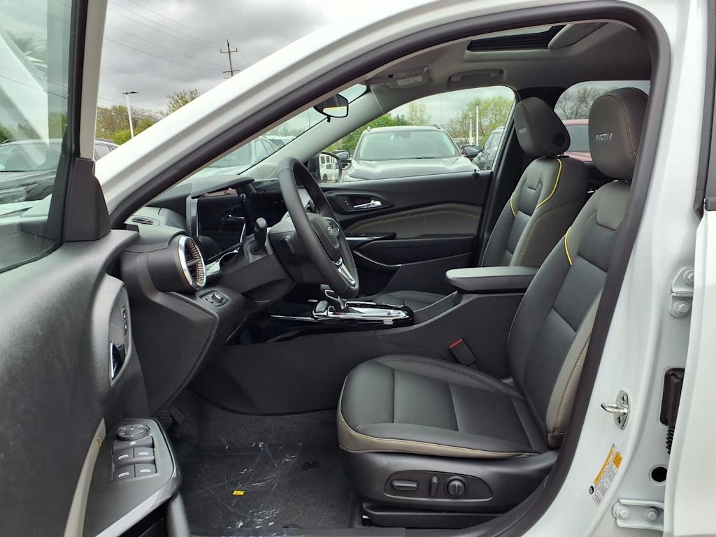 Thumbnail: 2026 Chevrolet Trax - 10