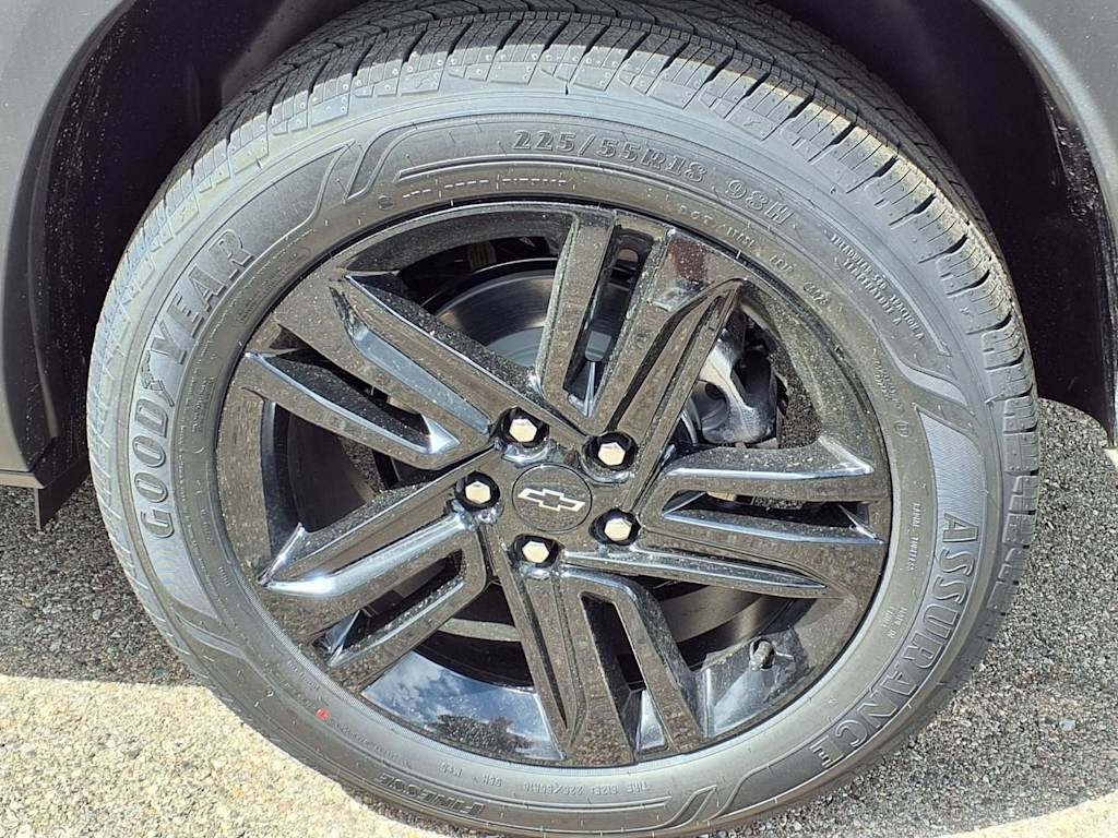 Thumbnail: 2026 Chevrolet Trax - 6