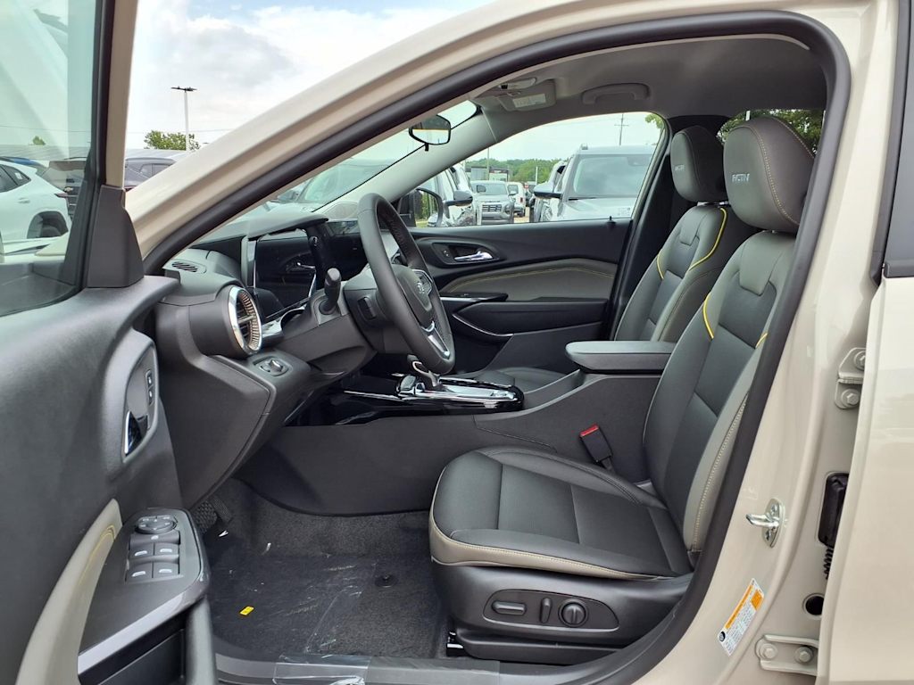 Thumbnail: 2026 Chevrolet Trax - 10