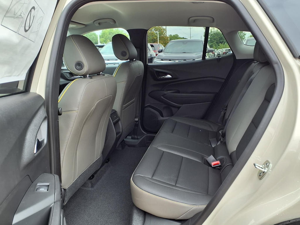 Thumbnail: 2026 Chevrolet Trax - 10