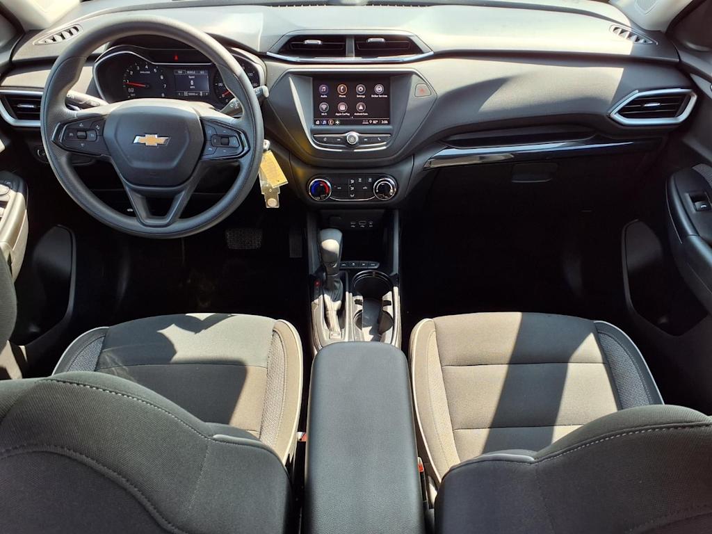 Thumbnail: 2021 Chevrolet TrailBlazer - 2