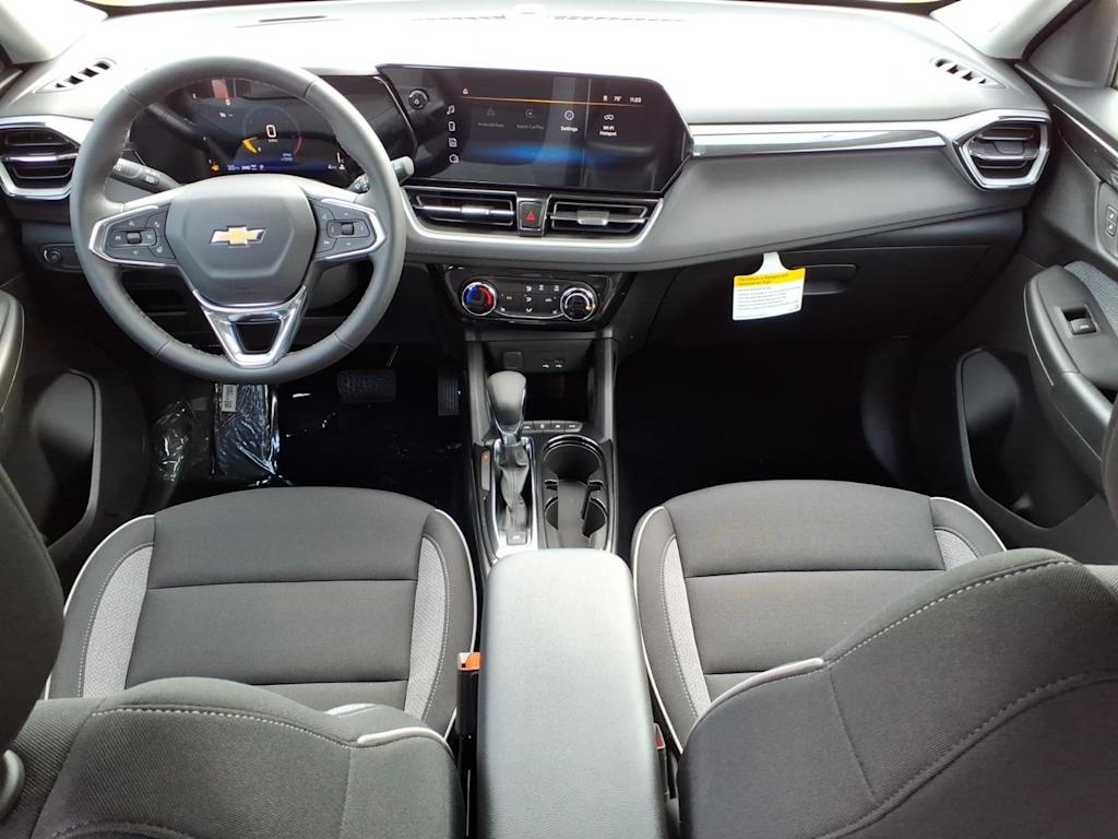 Thumbnail: 2026 Chevrolet TrailBlazer - 2
