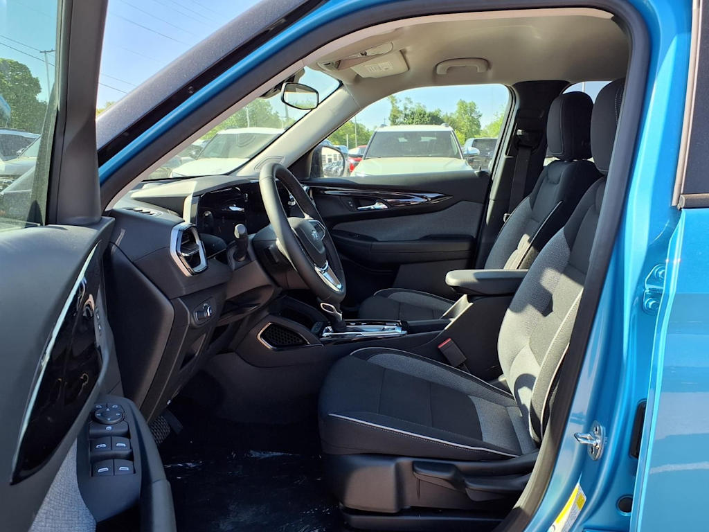 Thumbnail: 2026 Chevrolet TrailBlazer - 9