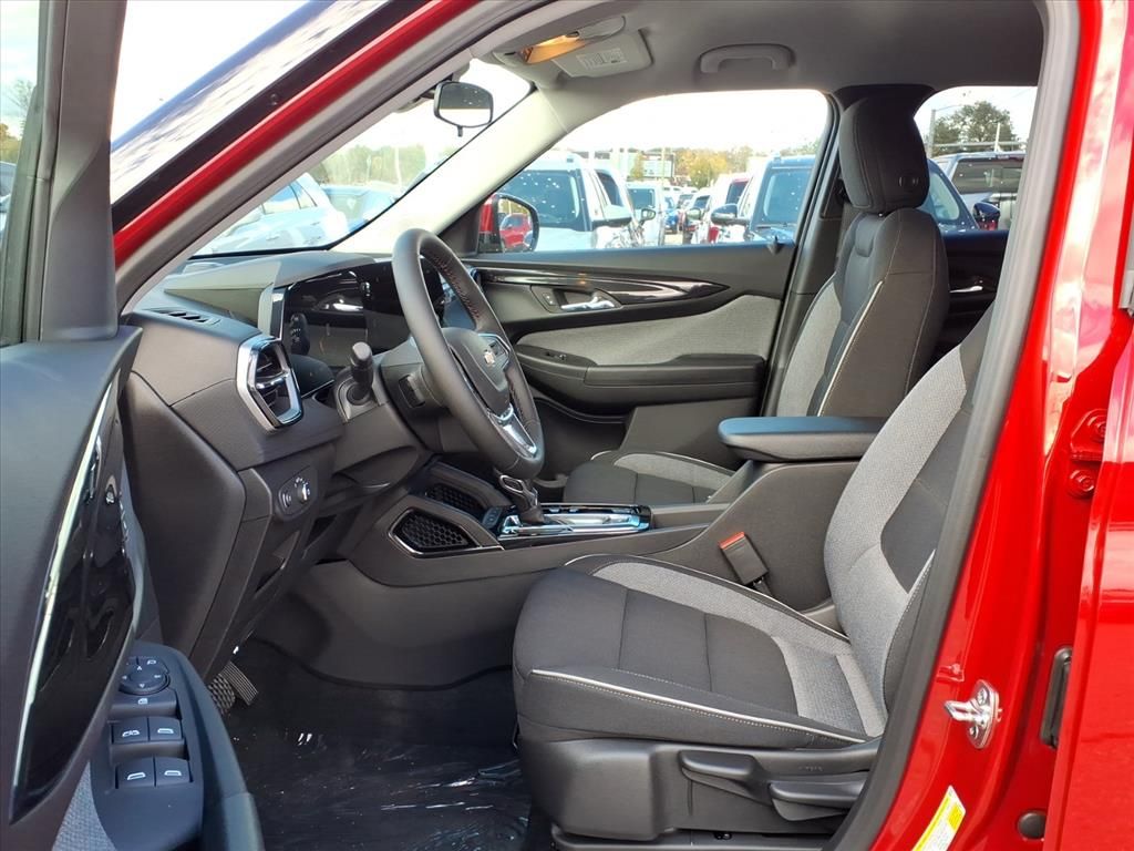 Thumbnail: 2026 Chevrolet TrailBlazer - 9