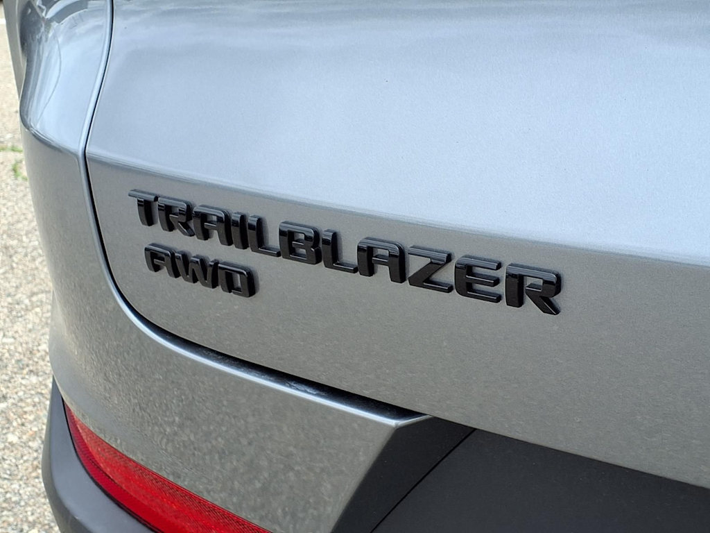 Thumbnail: 2026 Chevrolet TrailBlazer - 6