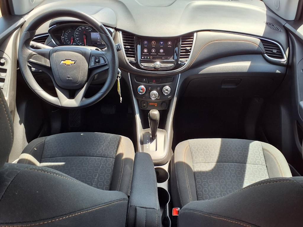Thumbnail: 2020 Chevrolet Trax - 2