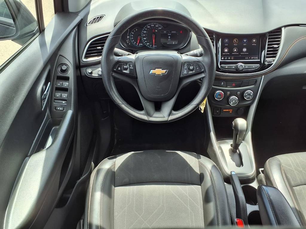Thumbnail: 2021 Chevrolet Trax - 8