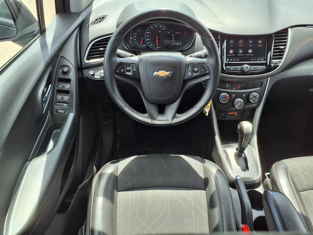 Thumbnail: 2021 Chevrolet Trax - 8