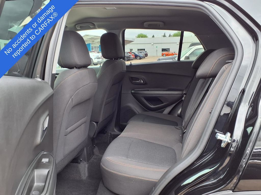 Thumbnail: 2022 Chevrolet Trax - 10
