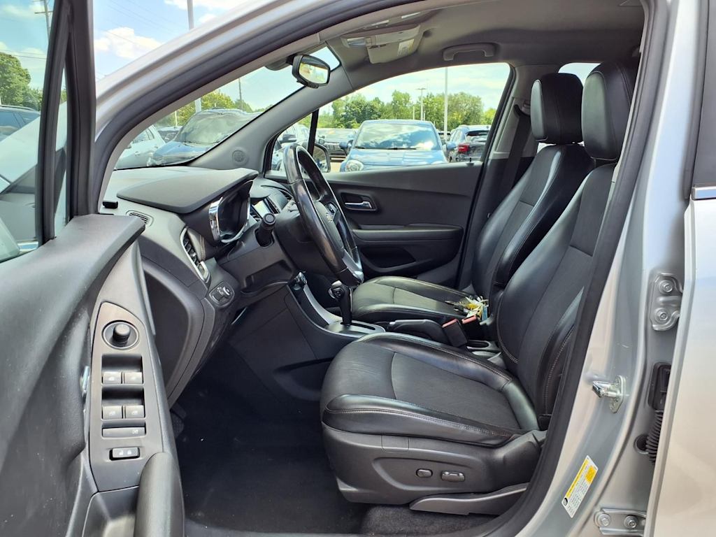 Thumbnail: 2018 Chevrolet Trax - 10