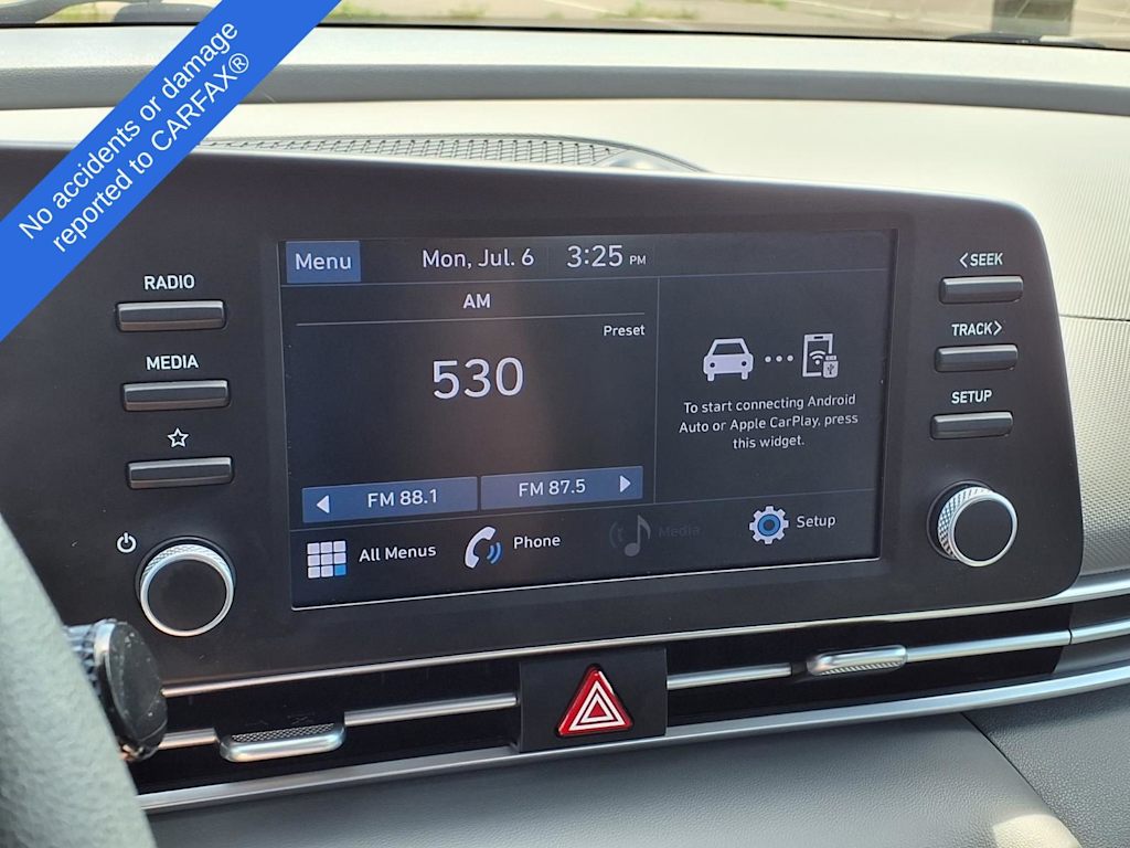 Thumbnail: 2022 Hyundai Elantra - 11