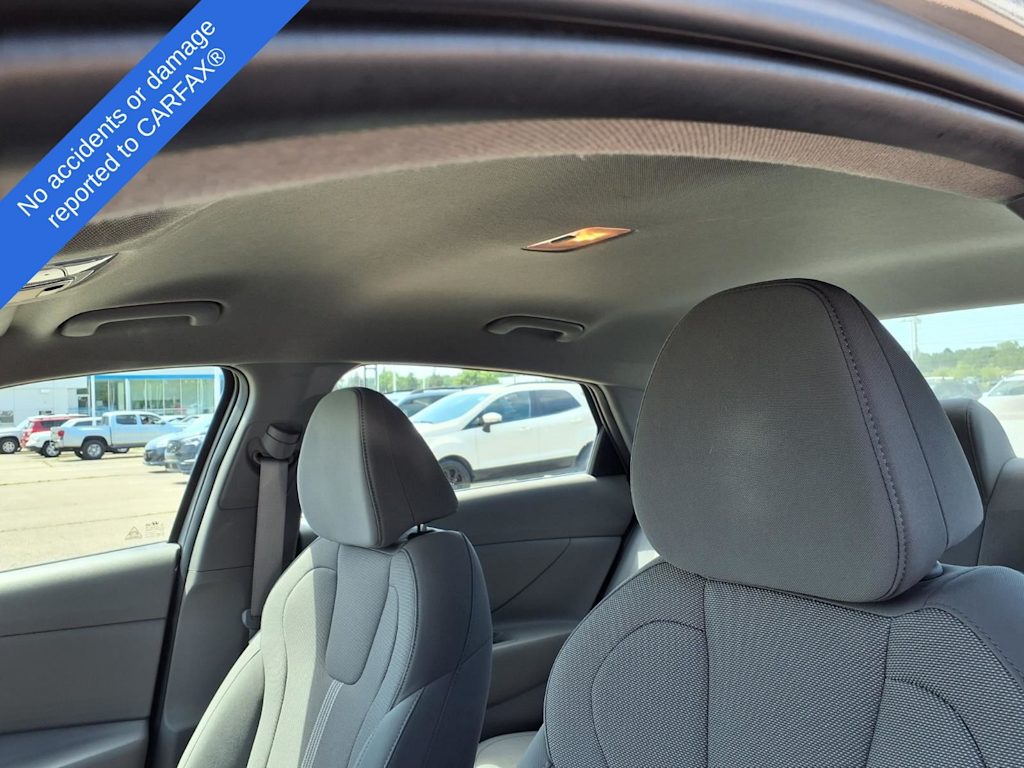 Thumbnail: 2022 Hyundai Elantra - 20