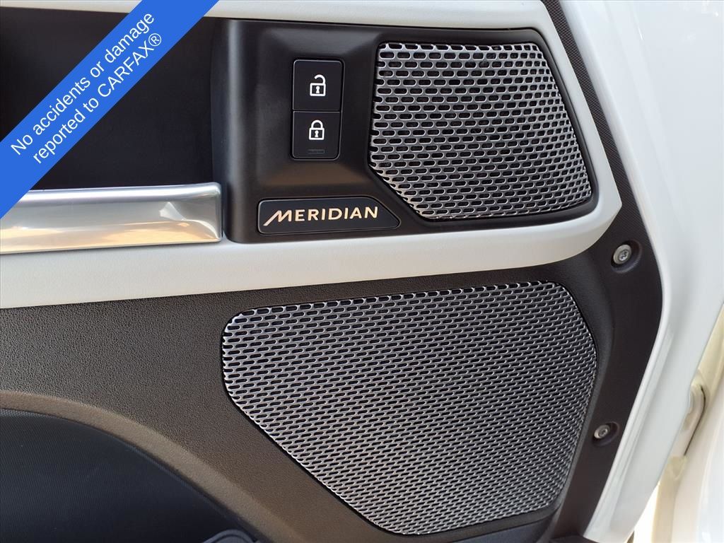 Thumbnail: 2020 Land Rover Defender - 19