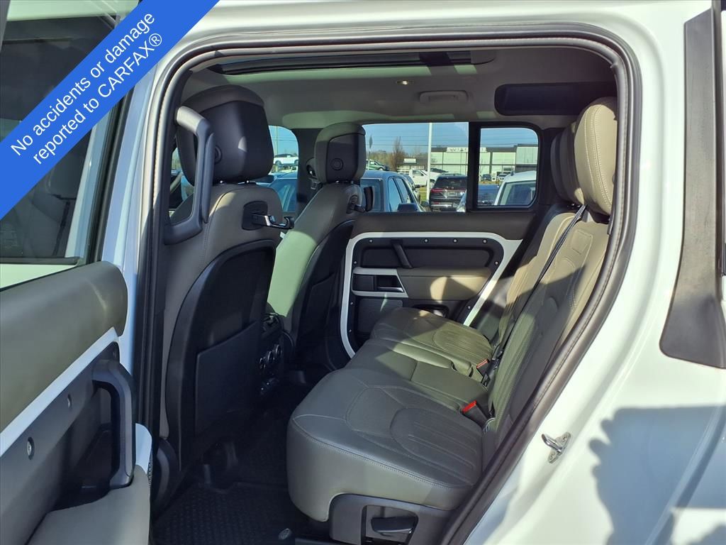 Thumbnail: 2020 Land Rover Defender - 10