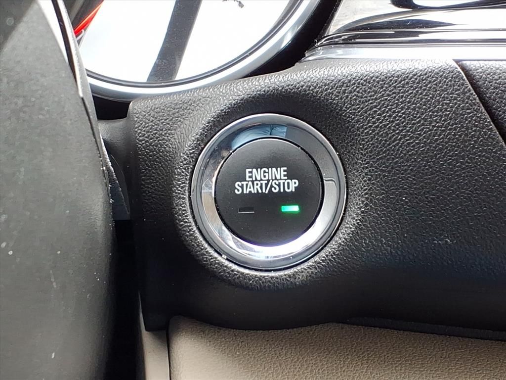 Thumbnail: 2018 Buick Regal - 27