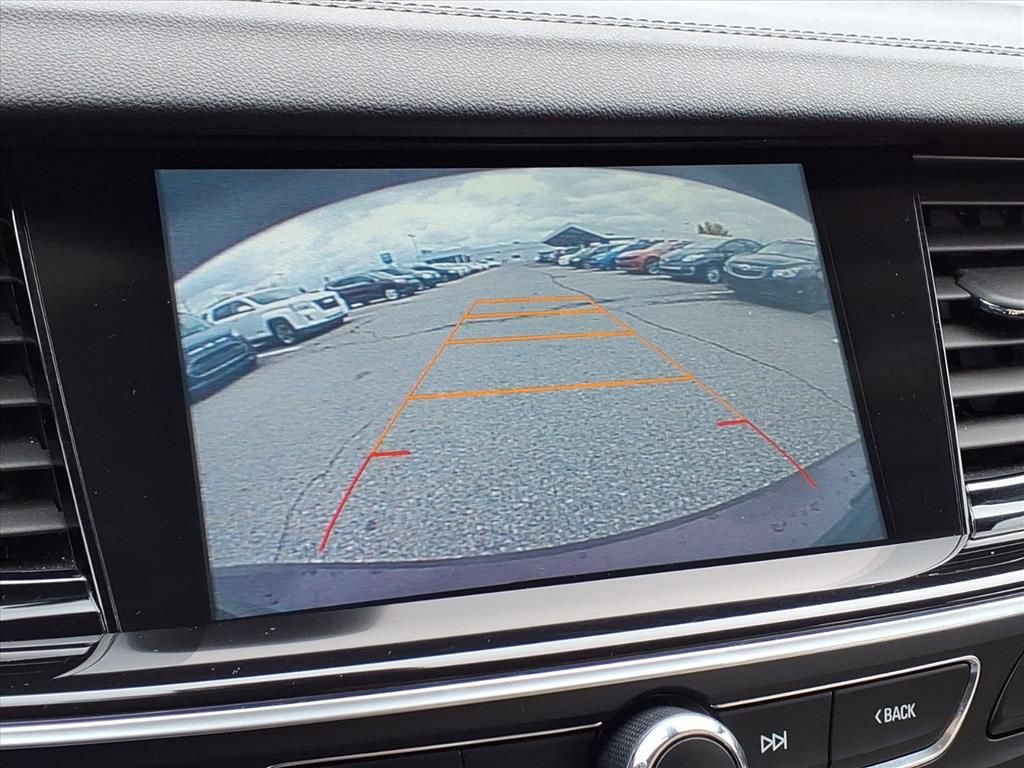 Thumbnail: 2018 Buick Regal - 23