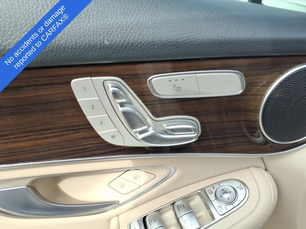 Thumbnail: 2022 Mercedes-Benz GLC - 21
