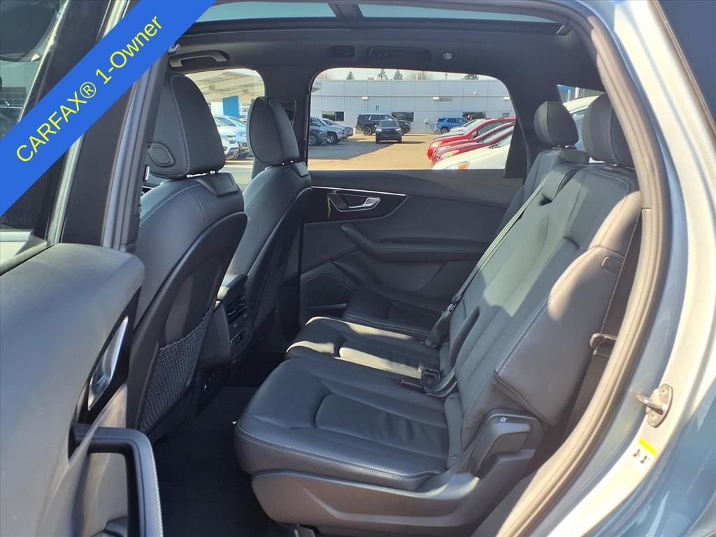 Thumbnail: 2025 Audi Q7 - 10