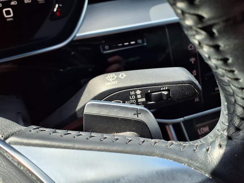 Thumbnail: 2020 Audi A8 - 12