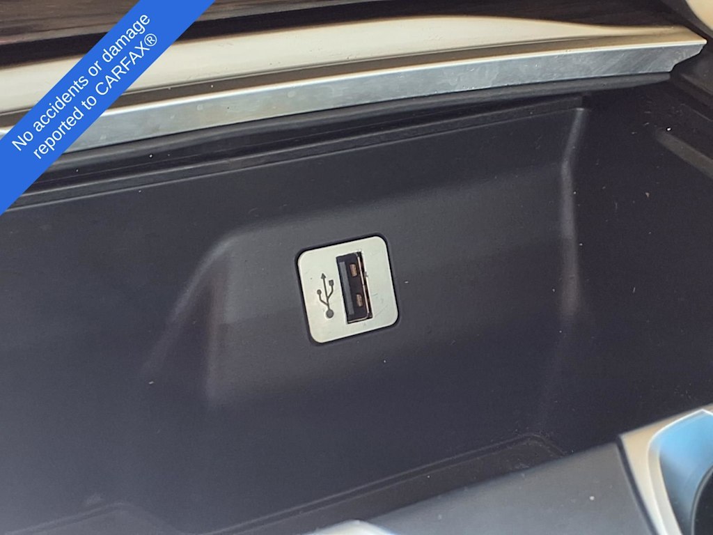 Thumbnail: 2016 BMW 7 Series - 24