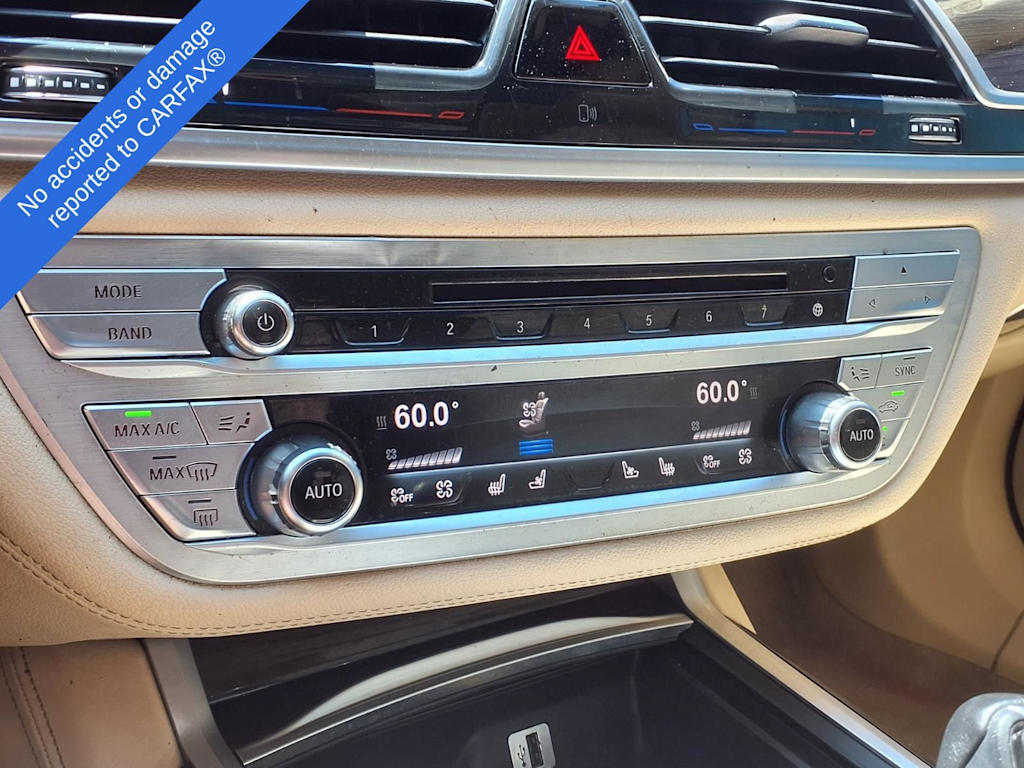 Thumbnail: 2016 BMW 7 Series - 25