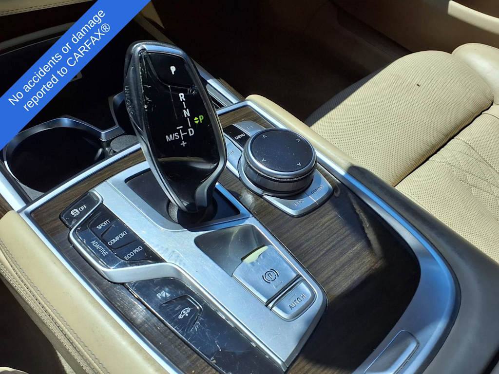 Thumbnail: 2016 BMW 7 Series - 23