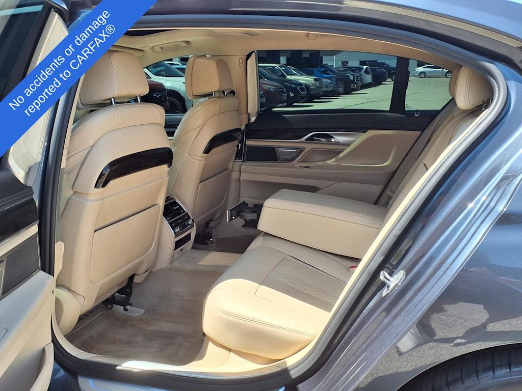 Thumbnail: 2016 BMW 7 Series - 11