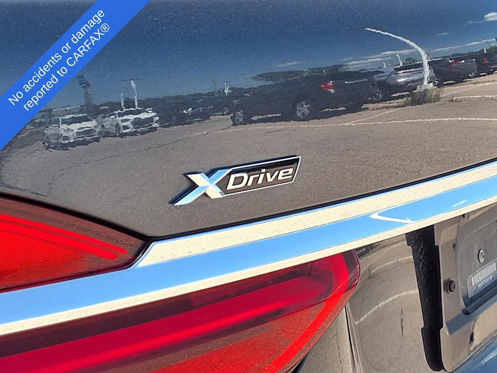 Thumbnail: 2016 BMW 7 Series - 7
