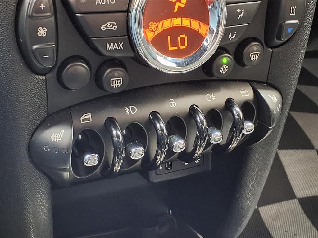 Thumbnail: 2012 MINI Cooper - 22