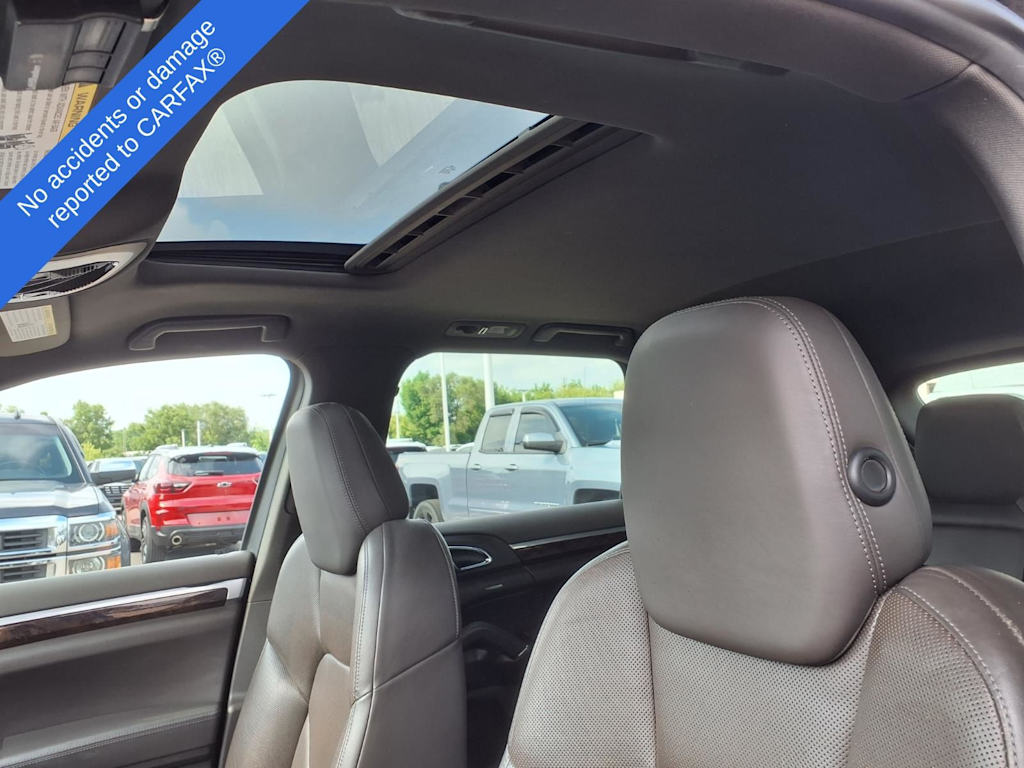Thumbnail: 2015 Porsche Cayenne - 22