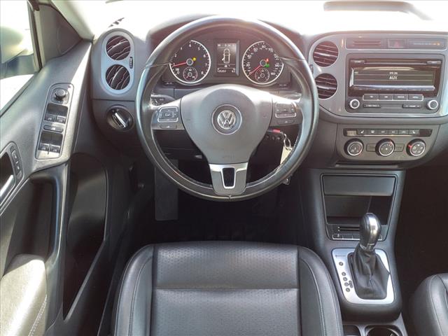 2014 Volkswagen Tiguan SE 8