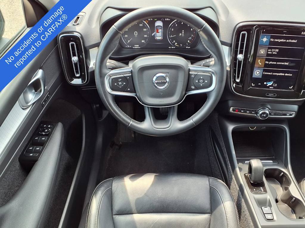 Thumbnail: 2022 Volvo XC40 - 8