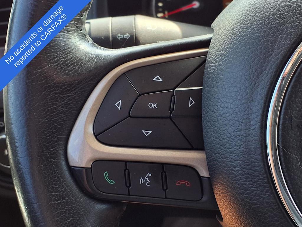 Thumbnail: 2016 Jeep Renegade - 26