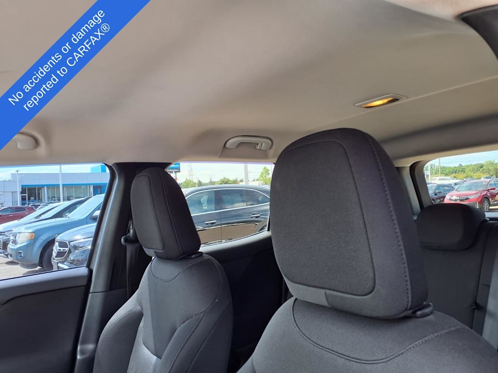 Thumbnail: 2016 Jeep Renegade - 21