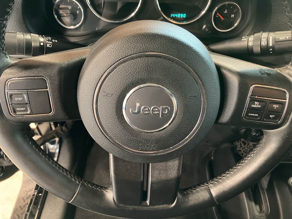 Thumbnail: 2014 Jeep Wrangler - 19