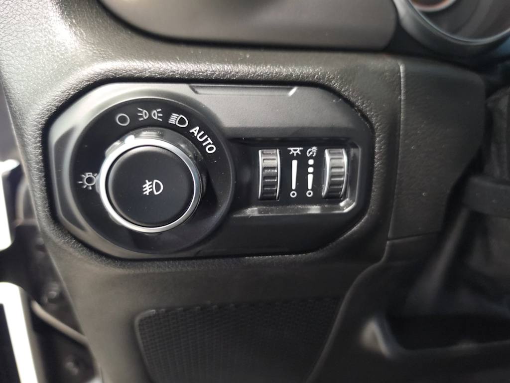 Thumbnail: 2020 Jeep Wrangler - 24