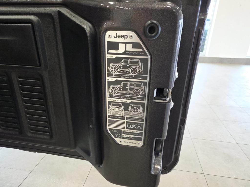 Thumbnail: 2020 Jeep Wrangler - 12