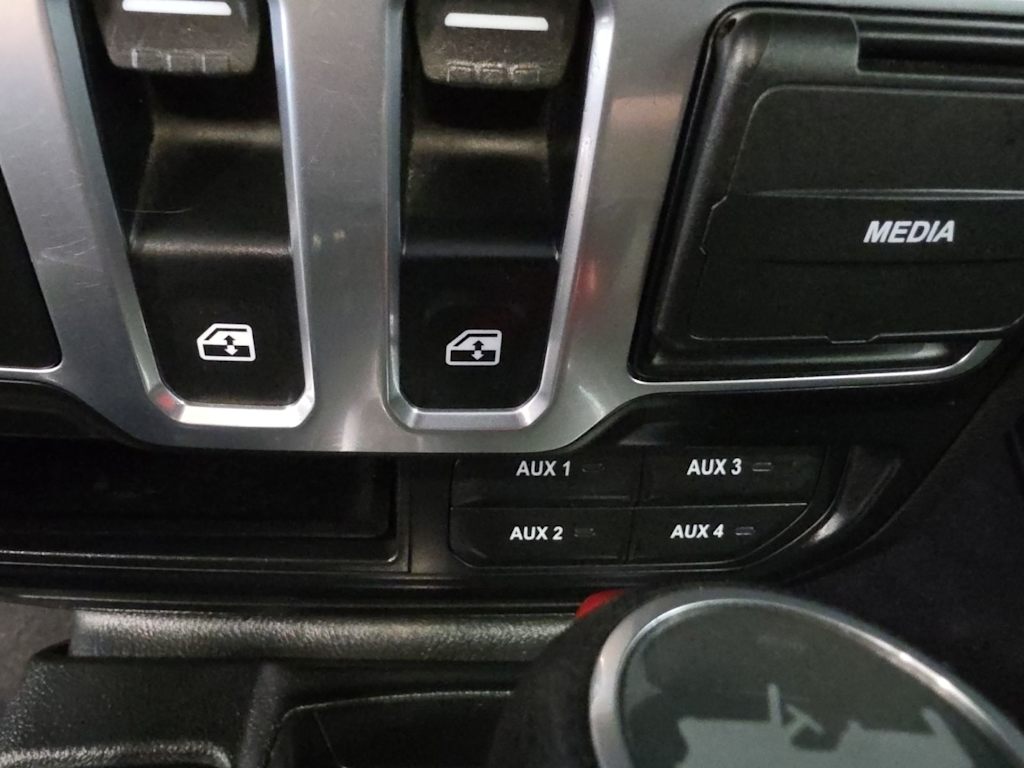 Thumbnail: 2020 Jeep Wrangler - 26