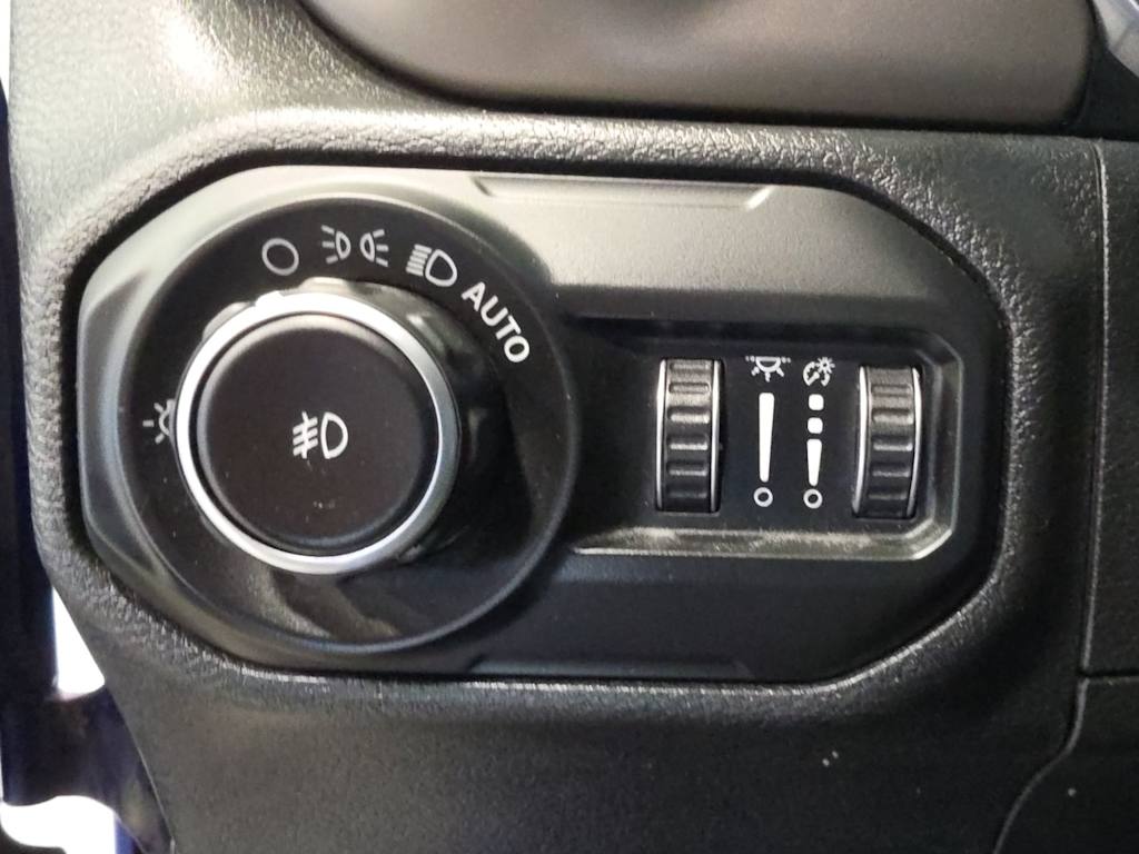 Thumbnail: 2020 Jeep Wrangler - 24