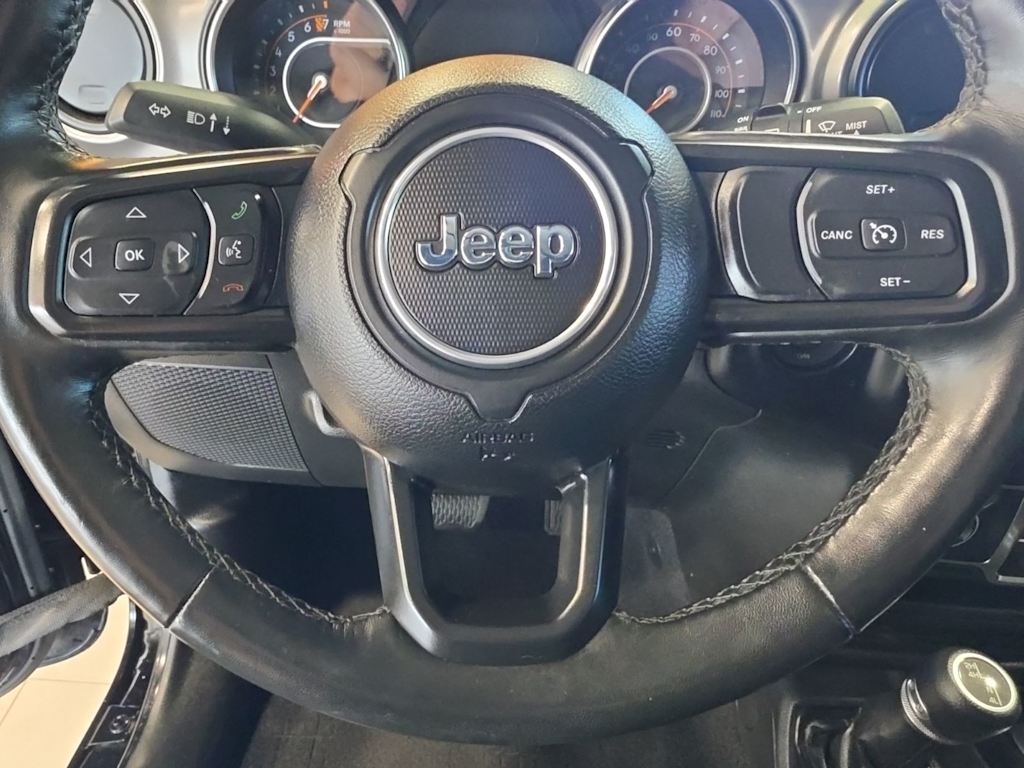 Thumbnail: 2022 Jeep Wrangler - 25